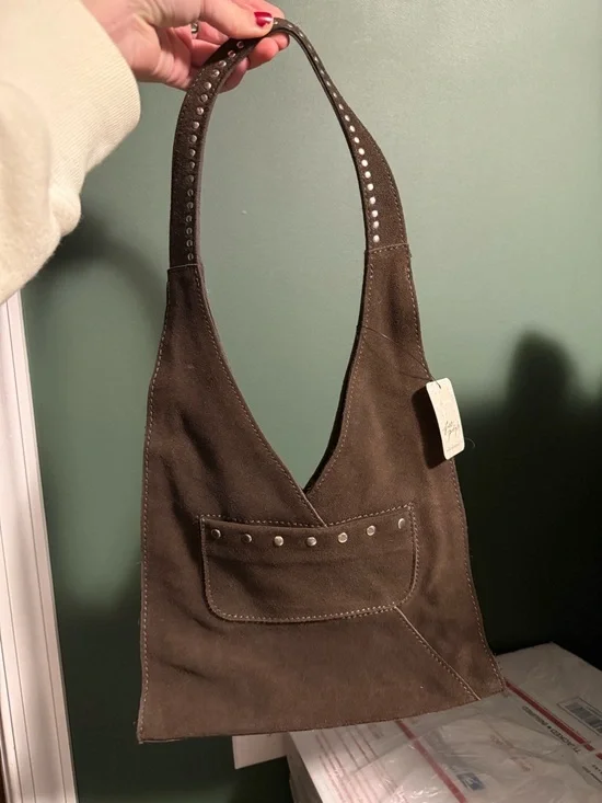 Free People Knox Studded Suede Dark Brown Shoulder Bag NWT $78 - Picture 3 of 4